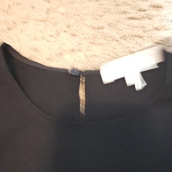 FRAME Flutter Sleeve Top - Picture 8 of 12